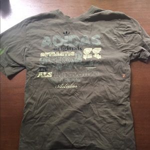 Adidas vintage Tee